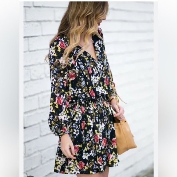 Banana Republic Black Blogger Fav Floral Valeri Long Sleeve Smocked Dress Small - Picture 1 of 16